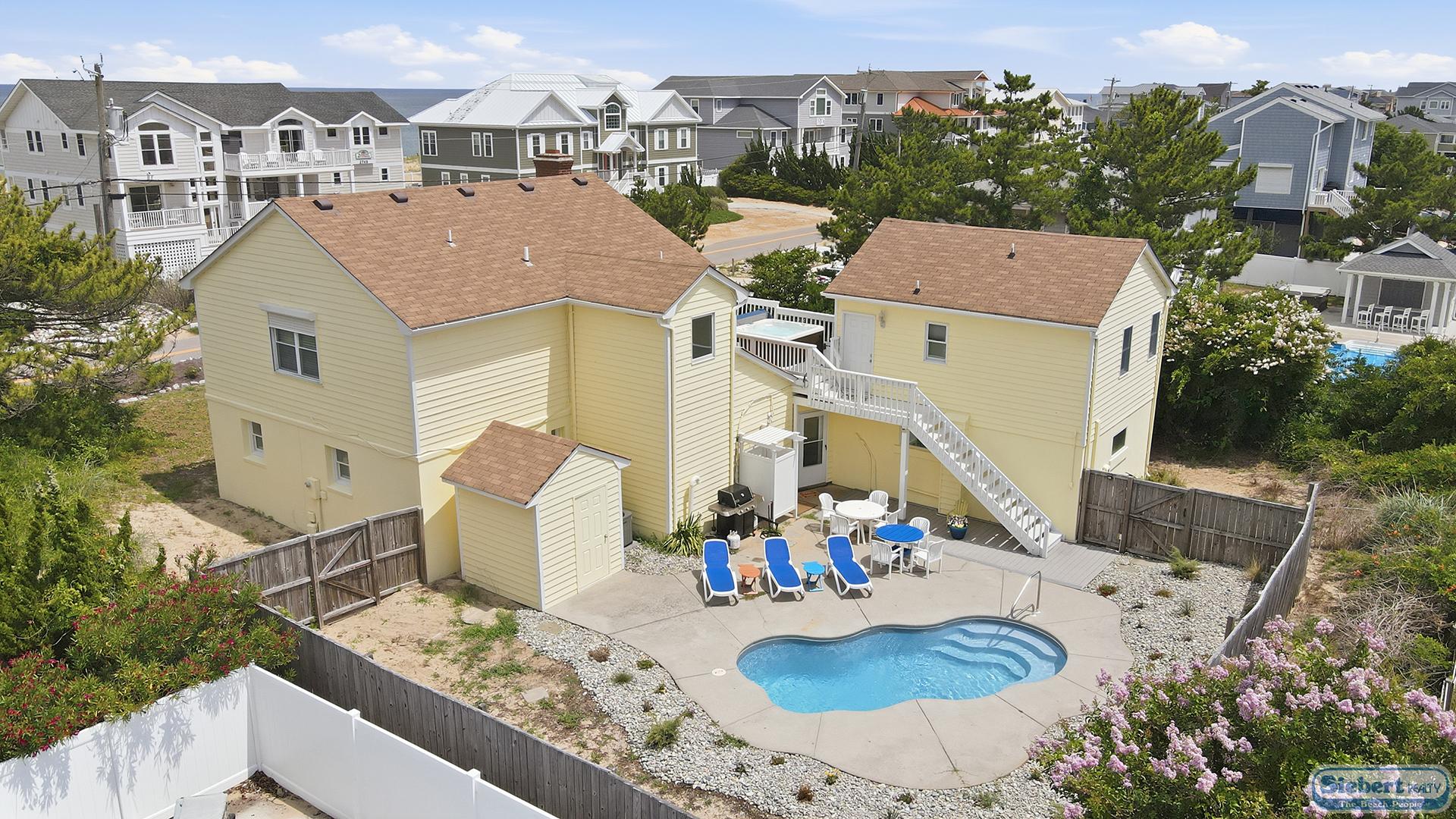 Lifes A Beach Exterior