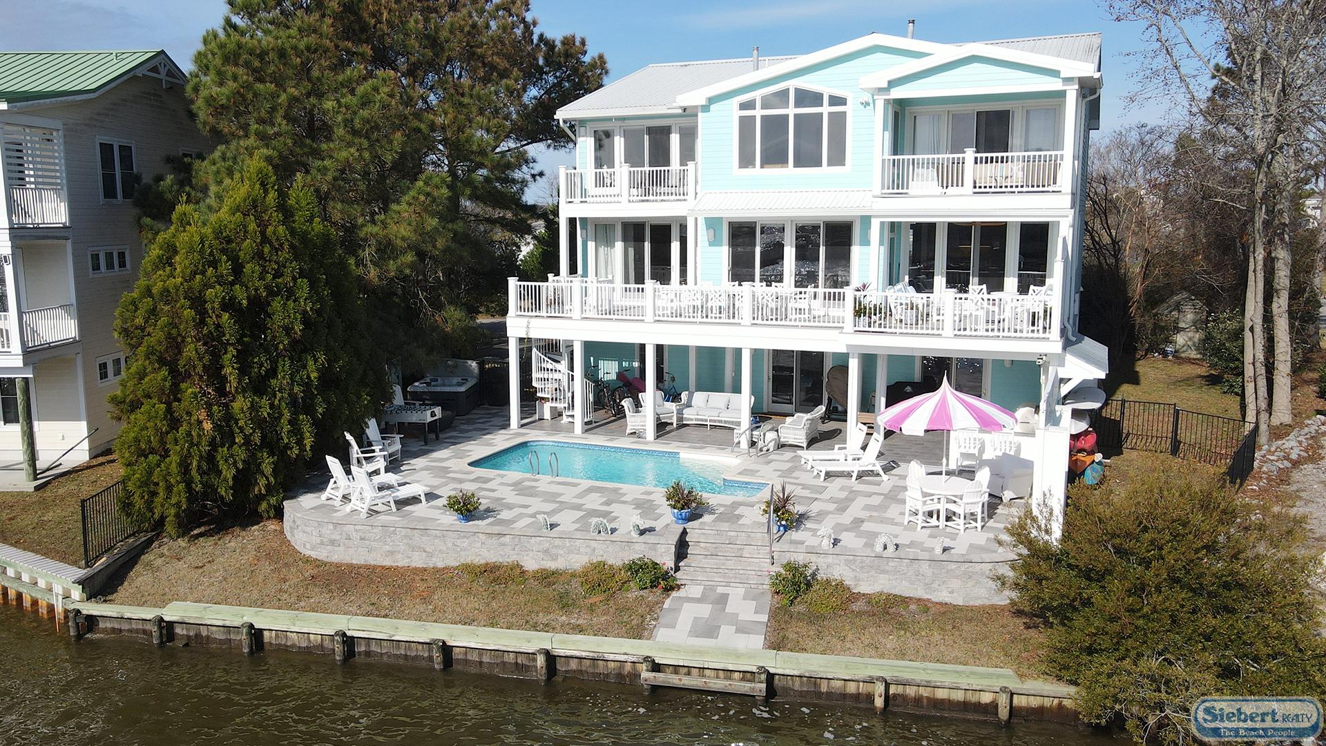 Buena Vista Bay Exterior