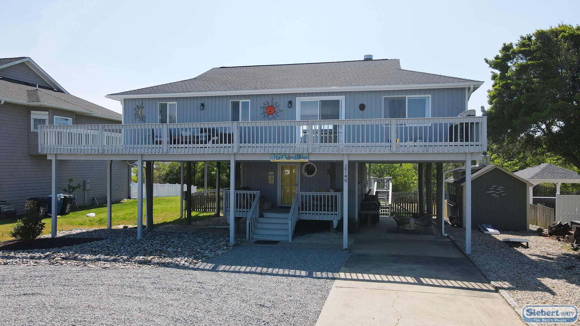 Hook, Wine and Sinker Exterior